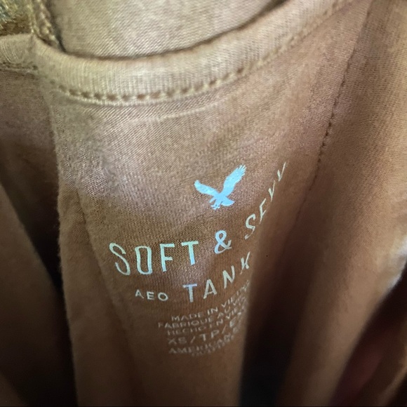 Women’s American Eagle Lace Soft & Sexy V Neck Tank Top - Picture 2 of 3